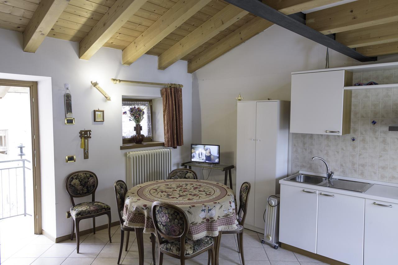 Hotel Doria Nago-Torbole Bagian luar foto